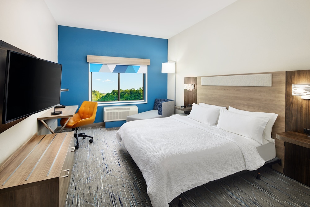 holiday inn express and suites wheeling by ihg