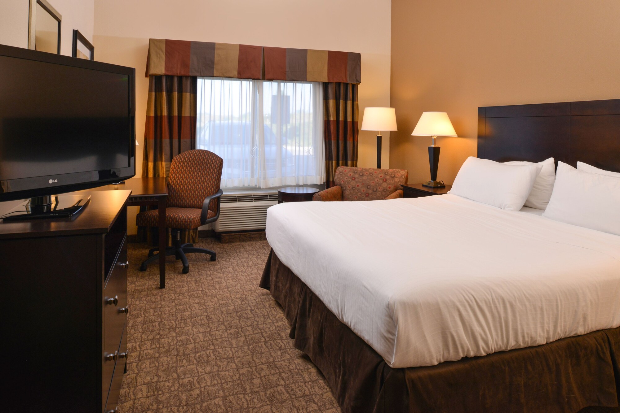 holiday inn express and suites wheeling by ihg