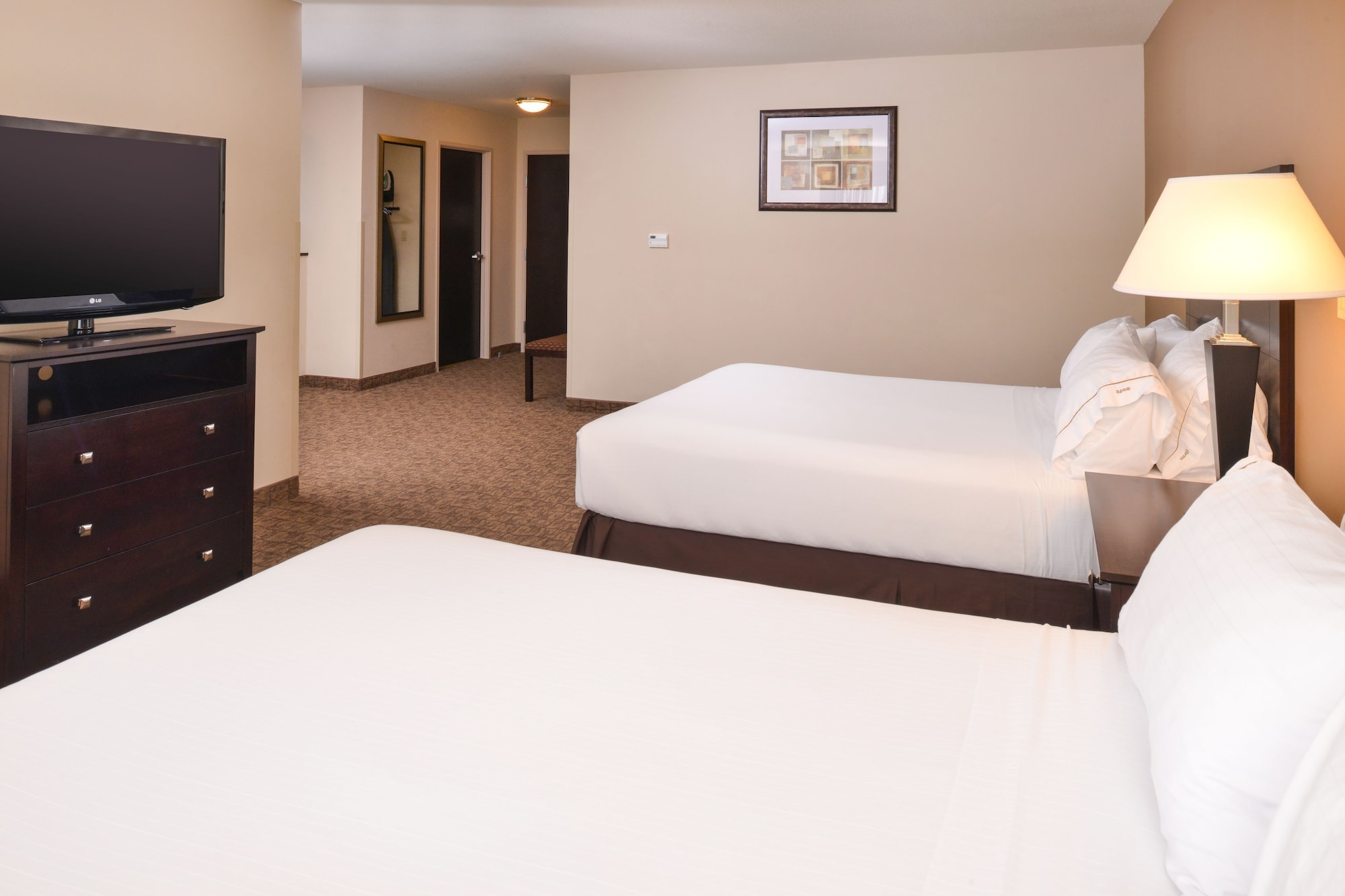 holiday inn express and suites wheeling by ihg
