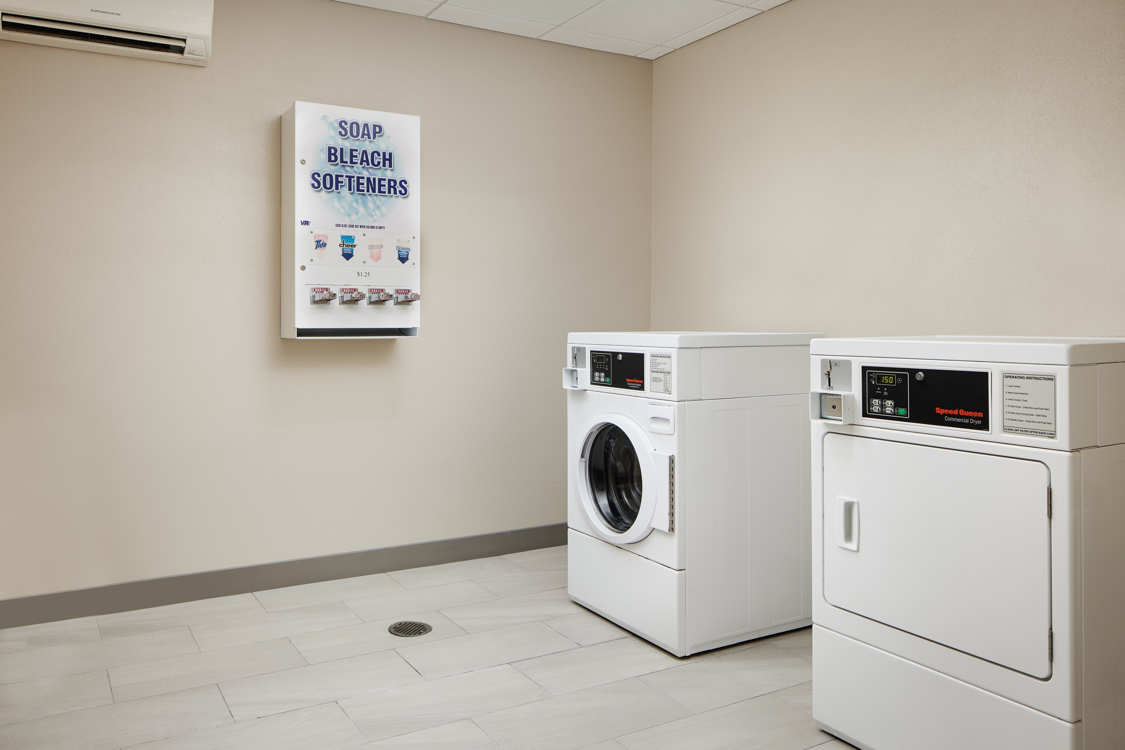 holiday inn express and suites wheeling by ihg