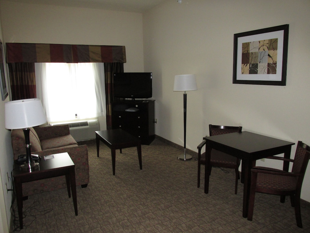 holiday inn express and suites wheeling by ihg