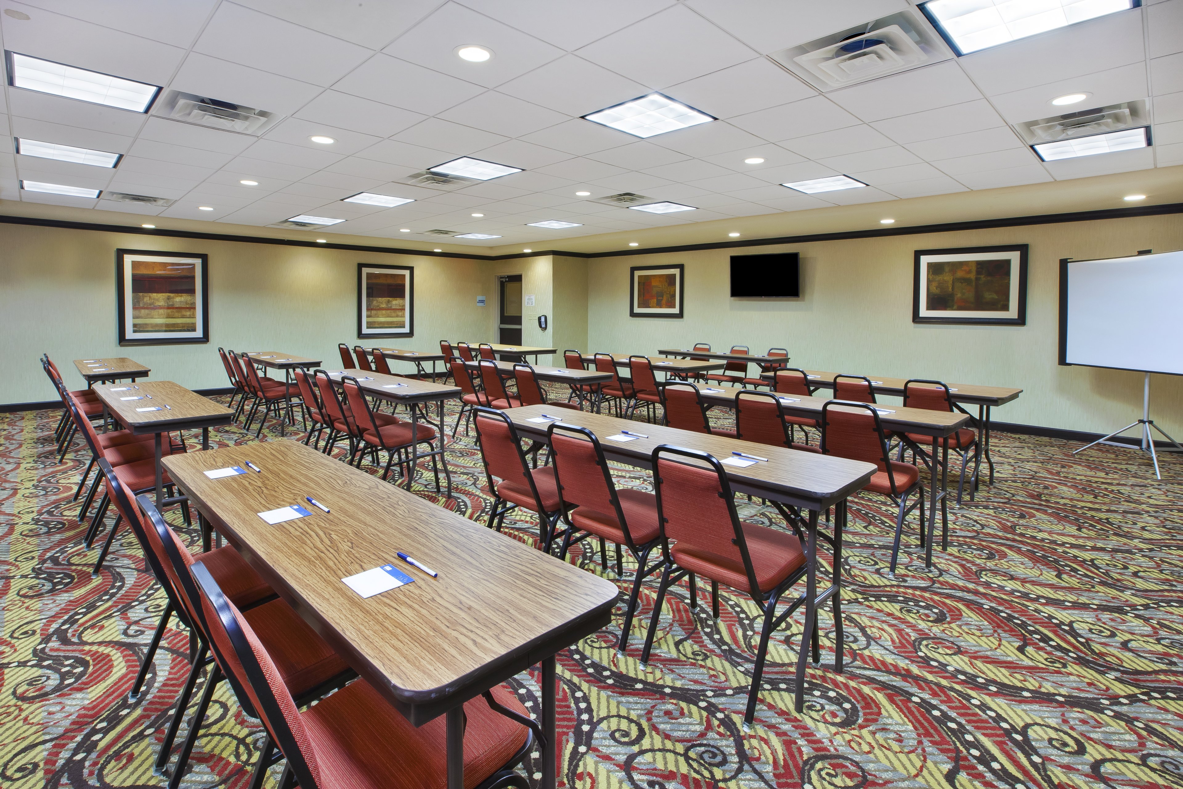 holiday inn express and suites wheeling by ihg