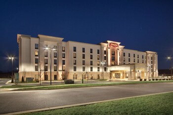 hampton inn and suites charles town