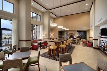 Hampton Inn & Suites Charles Town,Charleston>>Charles Town,3 star