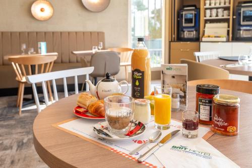 brit hotel orleans st jean de braye lantares