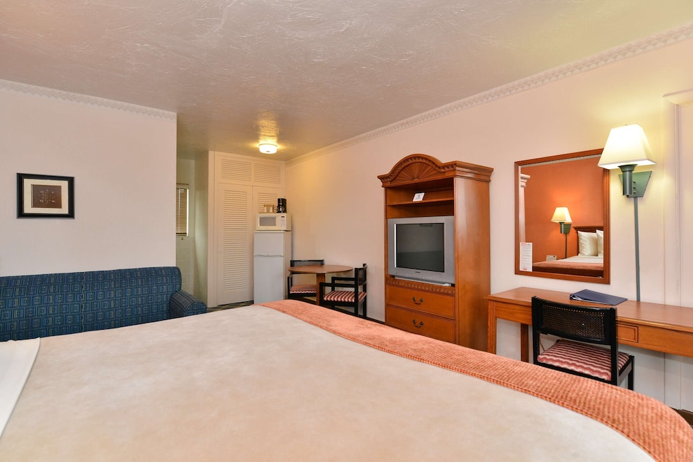 budget inn okeechobee