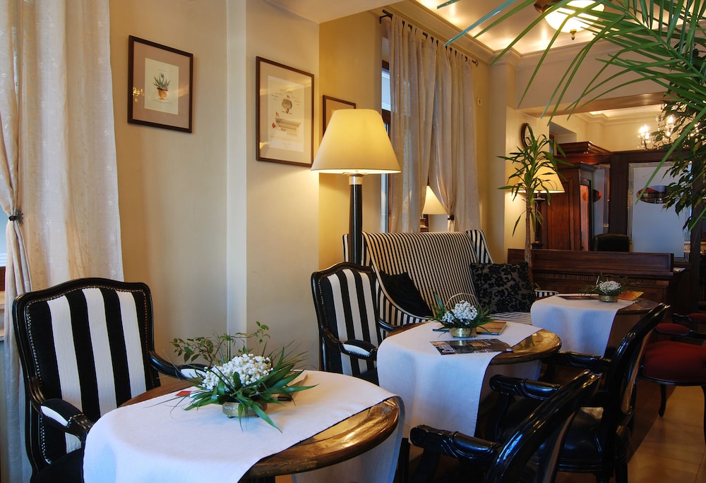 arc de triomphe by citybookings