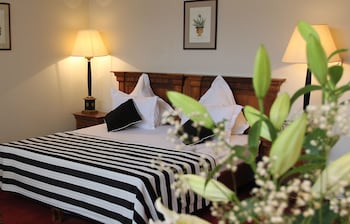 arc de triomphe by citybookings