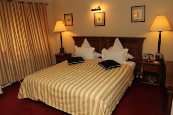 arc de triomphe by citybookings