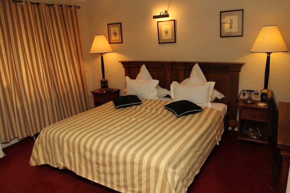 arc de triomphe by citybookings