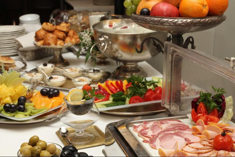 arc de triomphe by citybookings