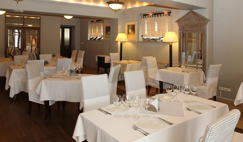 arc de triomphe by citybookings