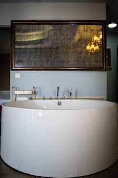 phoenicia comfort hotel