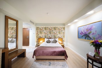 phoenicia comfort hotel