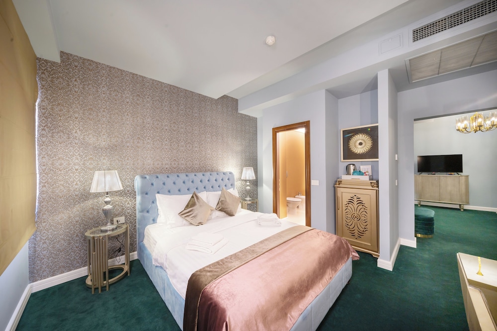 phoenicia comfort hotel