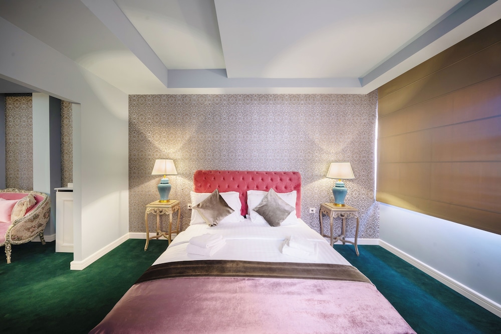 phoenicia comfort hotel