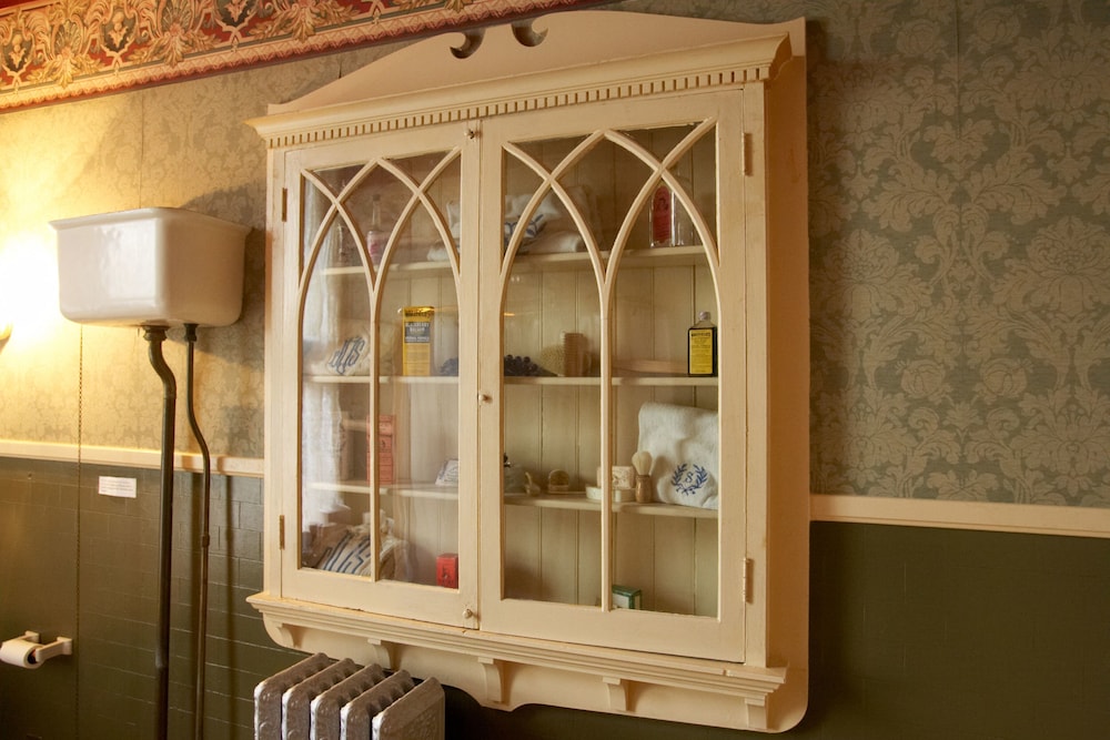 Vrooman Mansion B&B,Mclean>>Bloomington,3 star