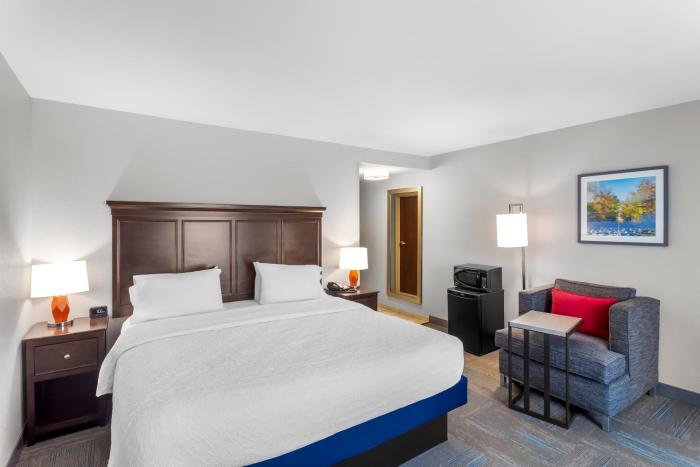 hampton inn huntington university area