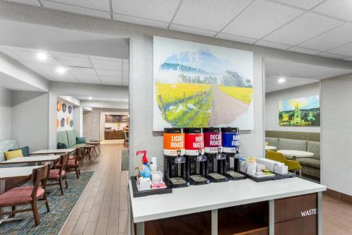 hampton inn huntington university area