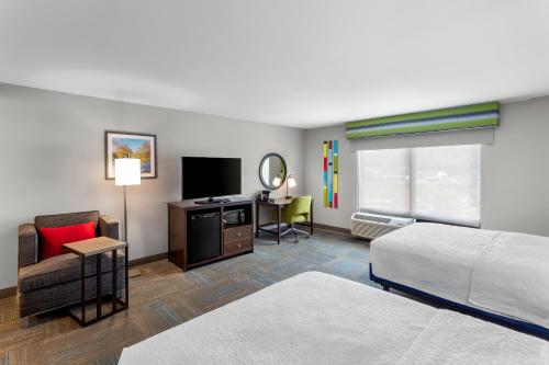 hampton inn huntington university area