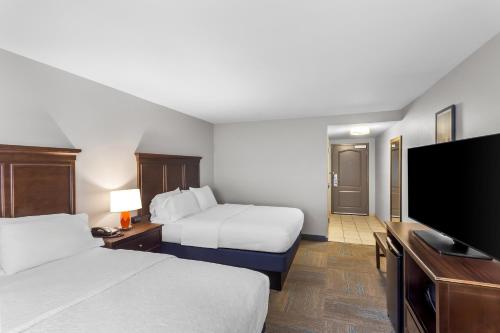 hampton inn huntington university area
