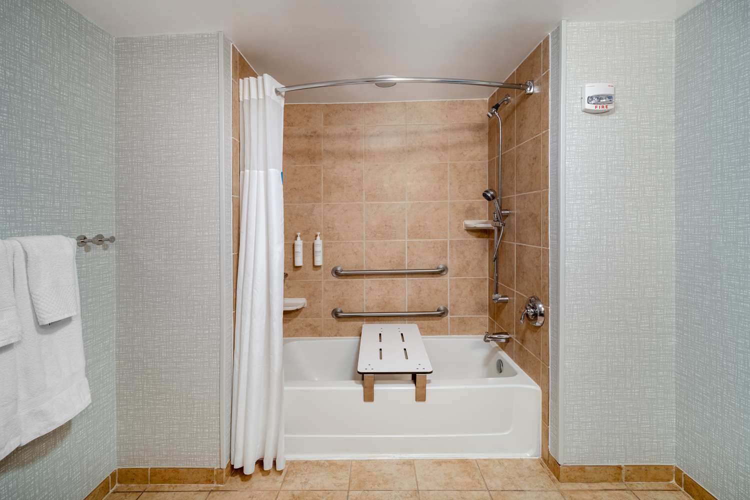 hampton inn and suites salida