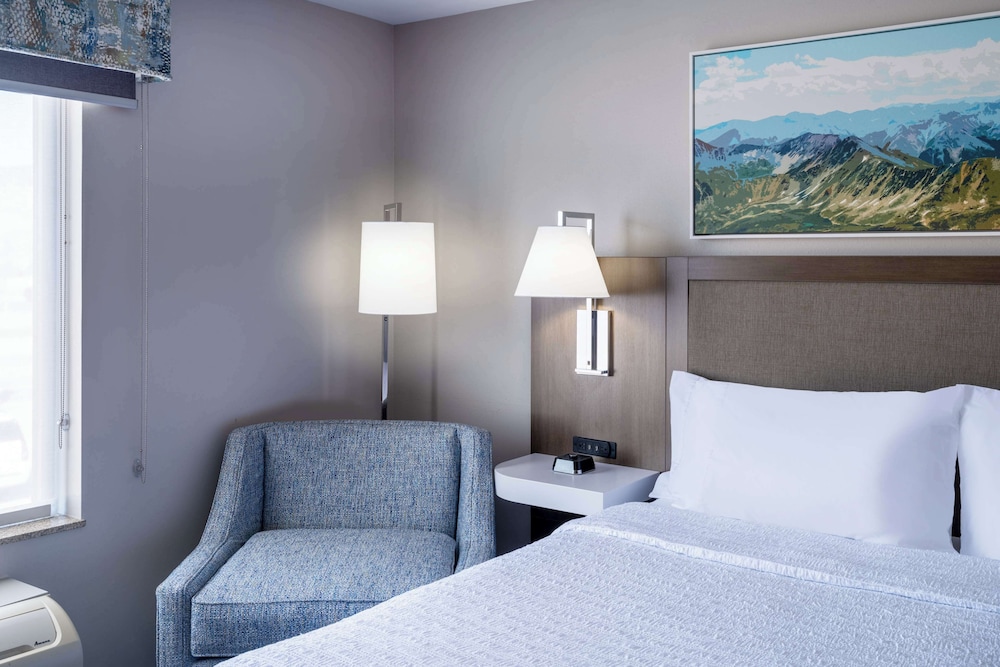 hampton inn and suites salida