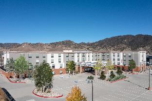hampton inn and suites salida