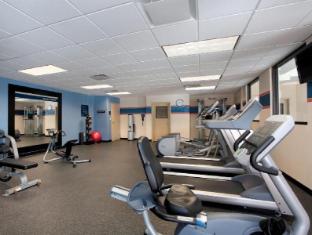 hampton inn and suites salida
