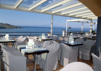 sea view resorts and spa