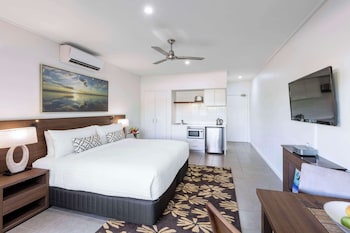 oaks cable beach resort