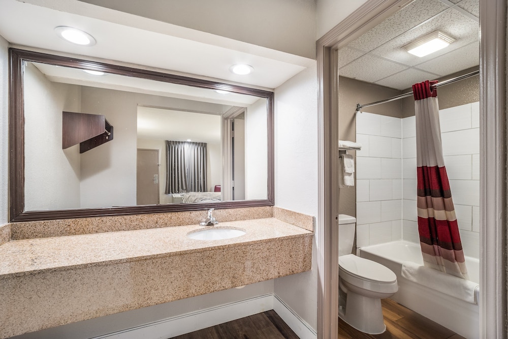 red roof inn sumter