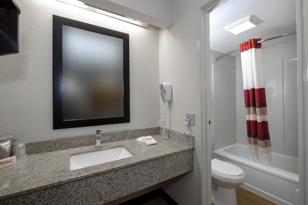 red roof inn sumter