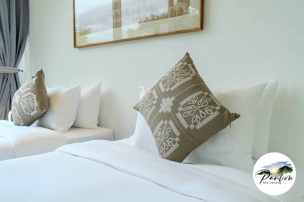 bansuan riverview bungalows