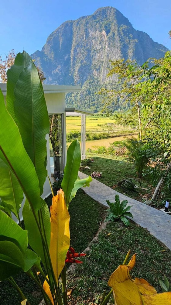 bansuan riverview bungalows