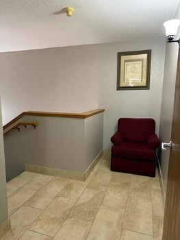 Americas Best Value Inn & Suites Cassville Roaring River,101 S Highway 37,2 star