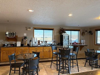 Americas Best Value Inn & Suites Cassville Roaring River,101 S Highway 37,2 star