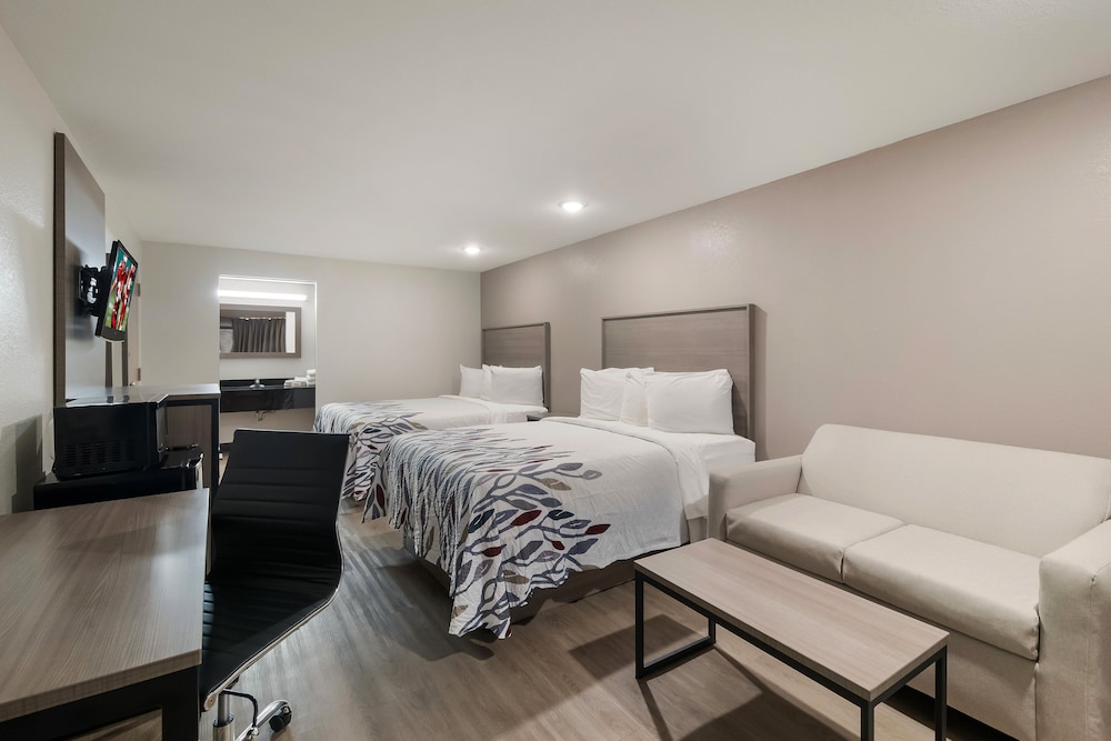 red roof inn and conference center mckinney