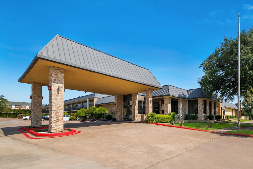 red roof inn and conference center mckinney