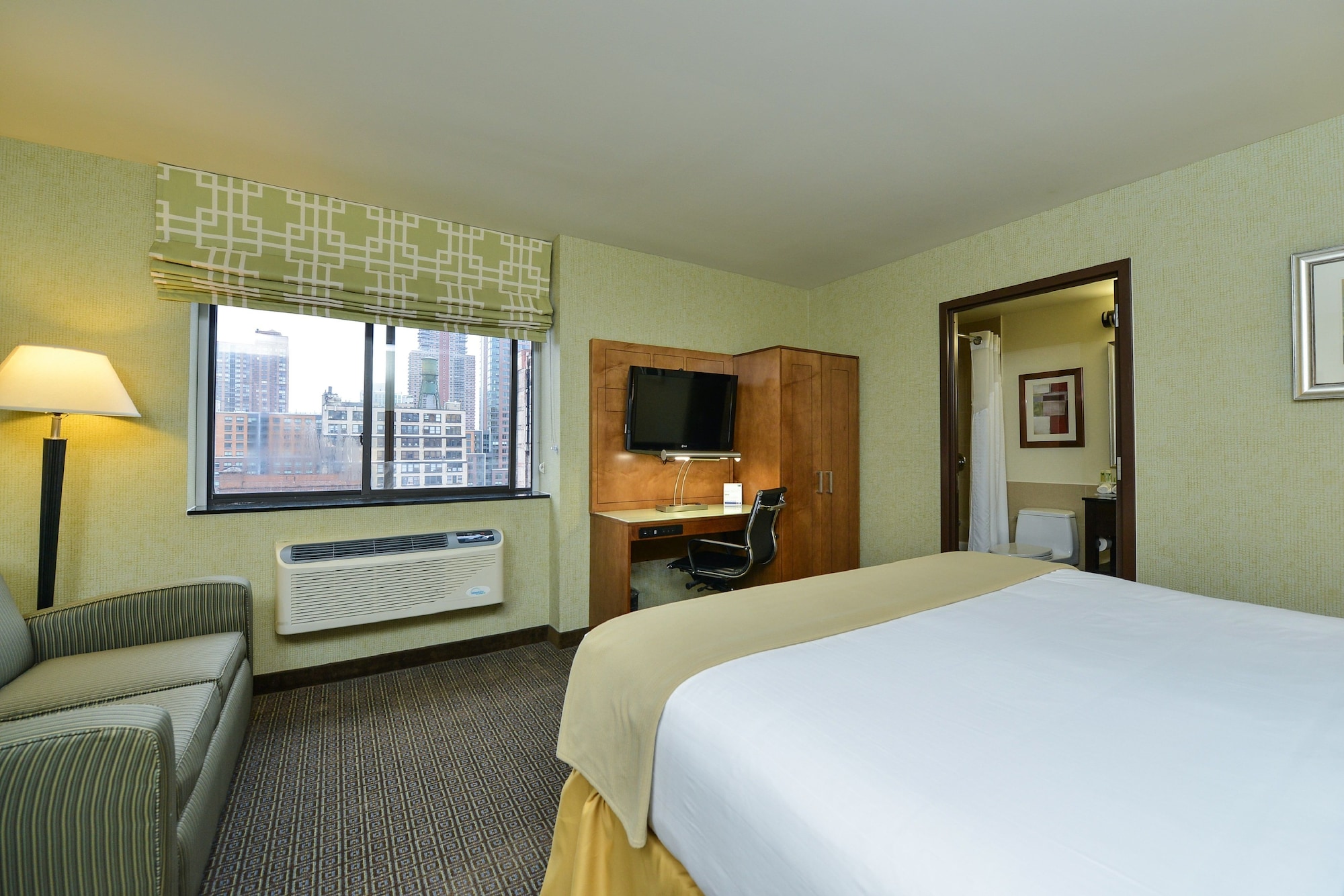 holiday inn express manhattan midtown west