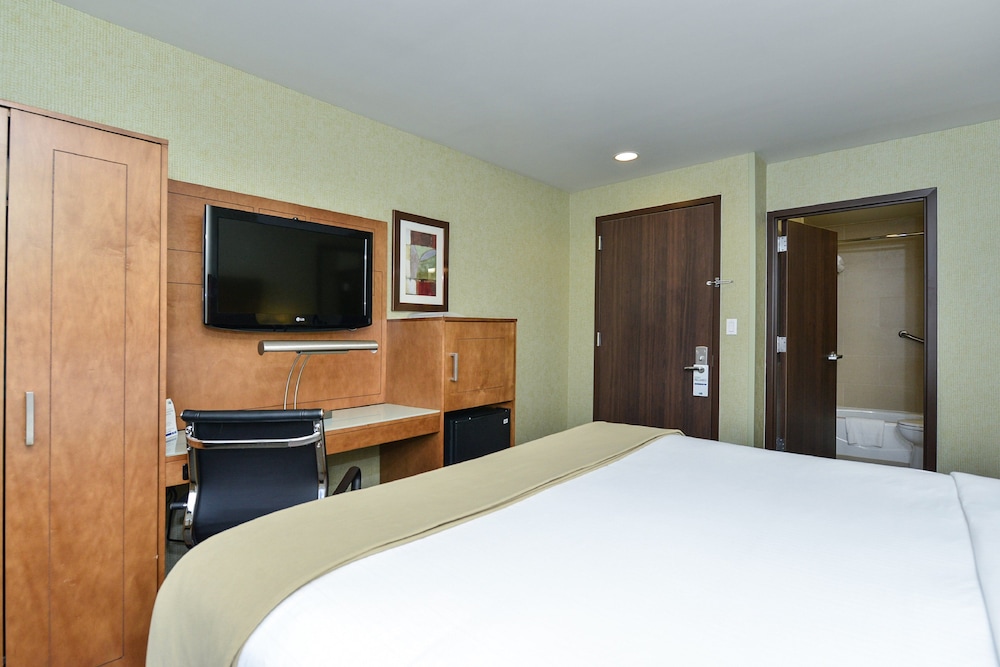 holiday inn express manhattan midtown west