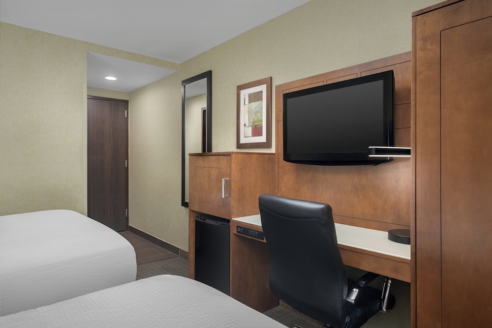holiday inn express manhattan midtown west