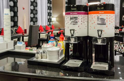 hampton inn and suites orlando john young pkwy s park