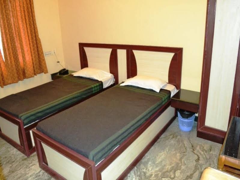 Repose Comfort Inn,Puducherry>>Pondicherry,2 star