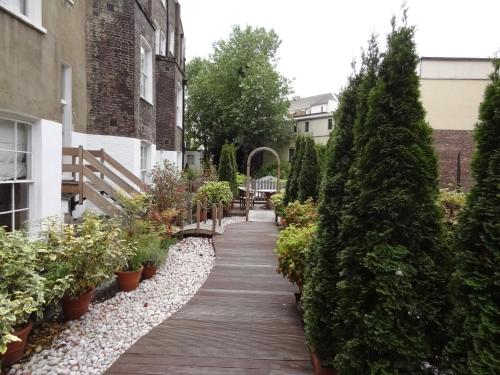 studios 2 let serviced apartments adults only