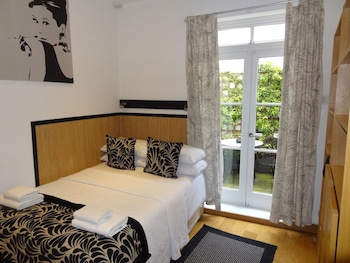 studios 2 let serviced apartments adults only