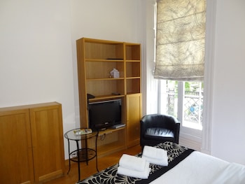 studios 2 let serviced apartments adults only