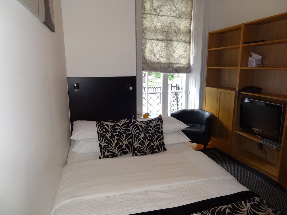 studios 2 let serviced apartments adults only