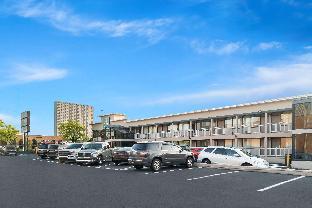 shorecrest motor inn