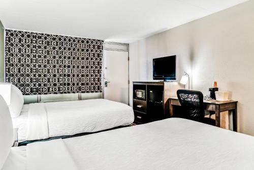 shorecrest motor inn